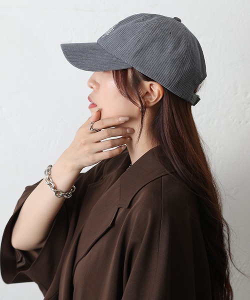 COLONY 2139(コロニートゥーワンスリーナイン)の「コーデュロイ刺繍キャップ(キャップ・レディース・グレー/ネイビー/レッド・FREE)」の16枚目の写真