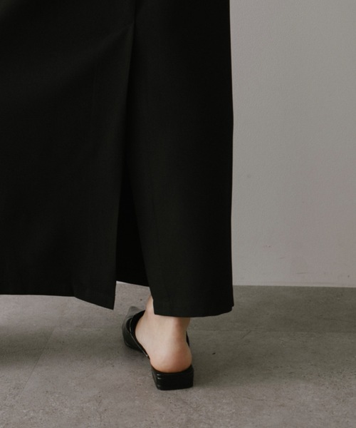 DRWCYS（ドロシーズ）の「フェイクレザーベルト付きタイトスカート（スカート・レディース・ブラック/グレー・SMALL/MEDIUM）」の18枚目の写真