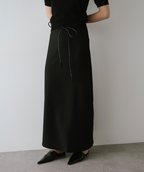 DRWCYS（ドロシーズ）の「フェイクレザーベルト付きタイトスカート（スカート・レディース・ブラック/グレー・SMALL/MEDIUM）」の13枚目の写真