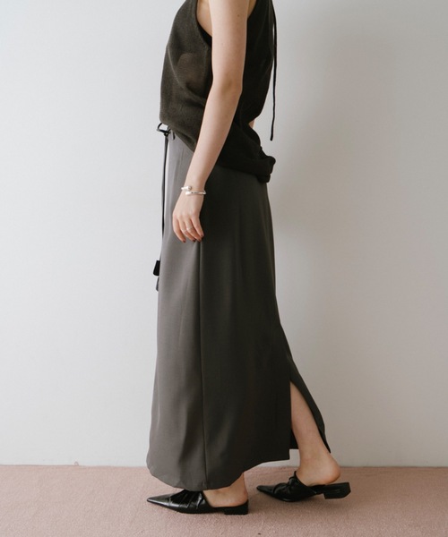 DRWCYS（ドロシーズ）の「フェイクレザーベルト付きタイトスカート（スカート・レディース・ブラック/グレー・SMALL/MEDIUM）」の9枚目の写真