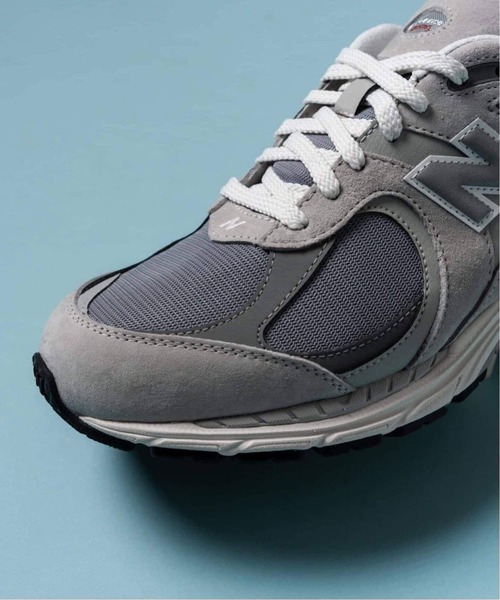NEW BALANCE(ニューバランス)の「NEW BALANCE(ニューバランス) M2002RXJ(スニーカー・メンズ・チャコールグレー・26cm/26.5cm/27cm/27.5cm/28cm/29cm/25.5cm)」の18枚目の写真