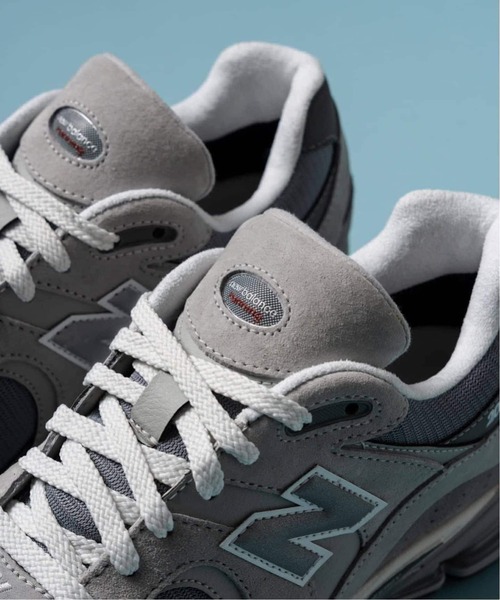 NEW BALANCE(ニューバランス)の「NEW BALANCE(ニューバランス) M2002RXJ(スニーカー・メンズ・チャコールグレー・26cm/26.5cm/27cm/27.5cm/28cm/29cm/25.5cm)」の19枚目の写真