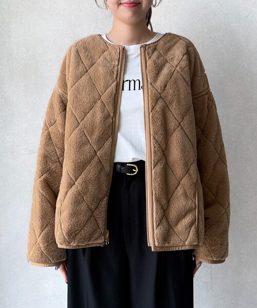 Chez toi（シェトワ）の「ファー×キルティングリバーシブルジャケット（ブルゾン・レディース・グレイッシュベージュ/チャコールグレー/キャメル・FREE）」の7枚目の写真