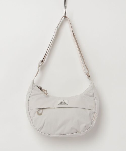 GREGORY(グレゴリー)の「スージーハーフムーンショルダーS SUSZY HALFMOON SHOULDER S アッシュベージュ(ショルダーバッグ・レディース・ベージュ系その他・ONE SIZE)」の1枚目の写真