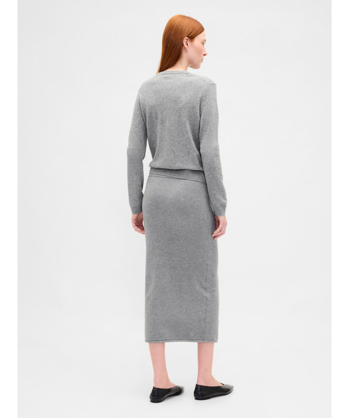 GAP(ギャップ)の「Cashsoftカシミヤタッチ ストレッチミディスカート(スカート・レディース・ブラック/チャコールグレー・L/M/S/XS/XXS)」の4枚目の写真