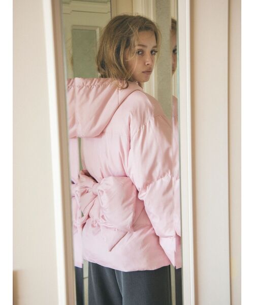 CALNAMUR（カルナムール）の「パフショートバックリボンブルゾン（ブルゾン・レディース・オフホワイト/ブラック/ピンク・FREE）」の11枚目の写真