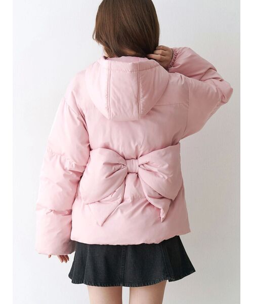 CALNAMUR（カルナムール）の「パフショートバックリボンブルゾン（ブルゾン・レディース・オフホワイト/ブラック/ピンク・FREE）」の14枚目の写真
