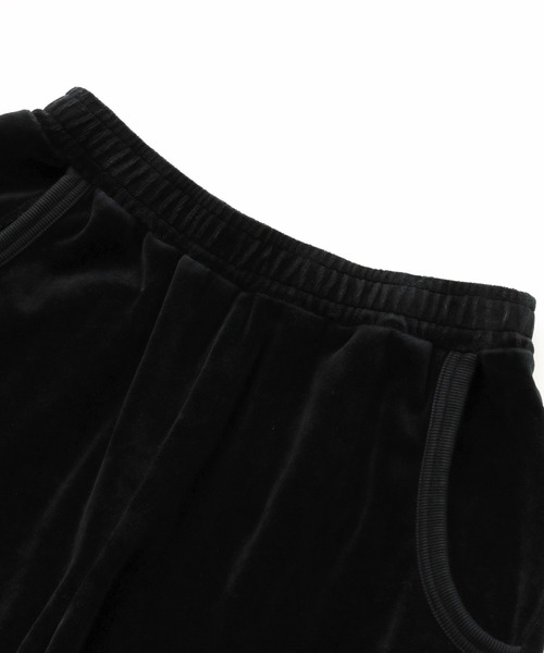 X-girl(エックスガール)の「FADED VELOUR LOOSE FIT PANTS(その他パンツ・レディース・ブラック/ライトブルー/ブラウン・S/M)」の16枚目の写真