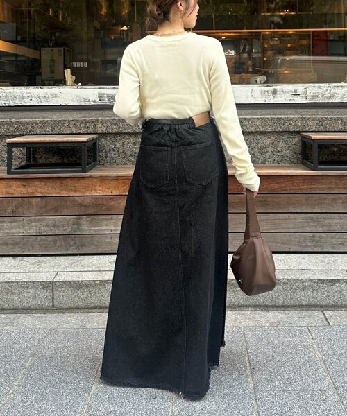 Thevon(ゼボン)の「袖シャーリングロゴ刺繍リブニット(ニット/セーター・レディース・アイボリー/ブラック/レッド・FREE)」の10枚目の写真