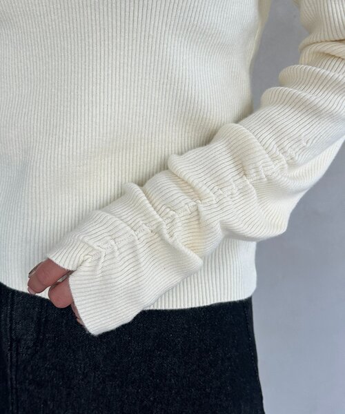 Thevon(ゼボン)の「袖シャーリングロゴ刺繍リブニット(ニット/セーター・レディース・アイボリー/ブラック/レッド・FREE)」の15枚目の写真