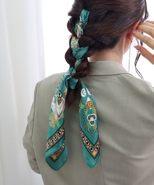 MIAN （ミアン）の「オータムトーンマルチスカーフ（バンダナ/スカーフ・レディース・アイボリー/ブラウン/グリーン・FREE）」の6枚目の写真