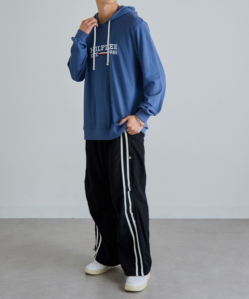 TOMMY HILFIGER(トミーヒルフィガー)の「【TOMMY HILFIGER】ロゴプリント パーカー 09T4505(パーカー・メンズ・グレー/ブルー/ネイビー・M/L/XL/S)」の18枚目の写真
