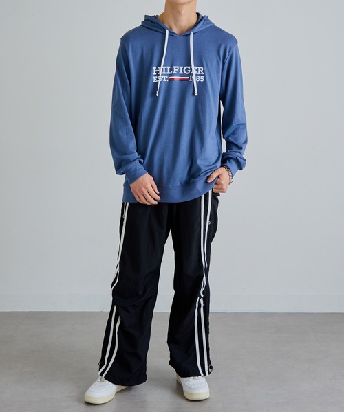 TOMMY HILFIGER(トミーヒルフィガー)の「【TOMMY HILFIGER】ロゴプリント パーカー 09T4505(パーカー・メンズ・グレー/ブルー/ネイビー・M/L/XL/S)」の19枚目の写真