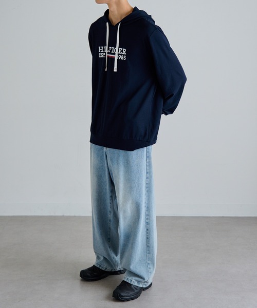 TOMMY HILFIGER(トミーヒルフィガー)の「【TOMMY HILFIGER】ロゴプリント パーカー 09T4505(パーカー・メンズ・グレー/ブルー/ネイビー・M/L/XL/S)」の5枚目の写真