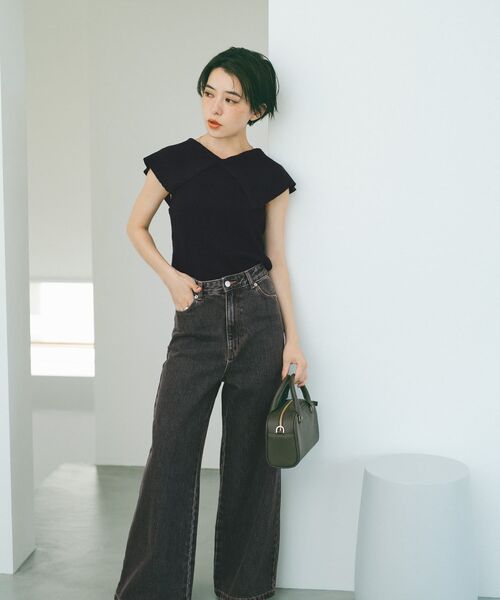 COHINA(コヒナ)の「Vネックデザインカラーリブニット 【低身長・小柄女性】(ニット/セーター・レディース・ブラック/グレー/ブルー・ONE SIZE)」の8枚目の写真