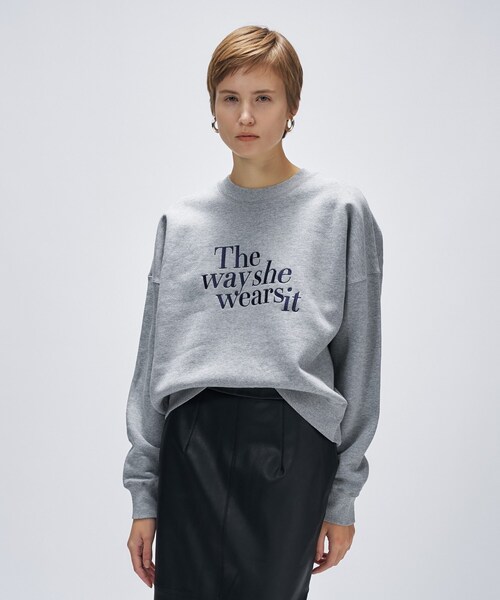 cloenc（クロエンス）の「【マシンウォッシュ】刺繍ロゴスウェット（スウェット・レディース・ホワイト系3/グレー系/ネイビー系・02）」の2枚目の写真