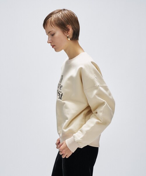 cloenc（クロエンス）の「【マシンウォッシュ】刺繍ロゴスウェット（スウェット・レディース・ホワイト系3/グレー系/ネイビー系・02）」の6枚目の写真