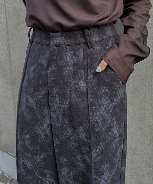 &g'aime（アンジェム）の「【&g'aime】フラワープリントワイドパンツ　Floral Print Wide-Leg Pants（スラックス・レディース・ブラック/グレー・FREE）」の22枚目の写真