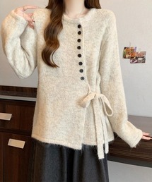 リボン付きベージュニットセーター BEARDSLEY（ビアズリー）の「裾リボン シルエットが変えられる