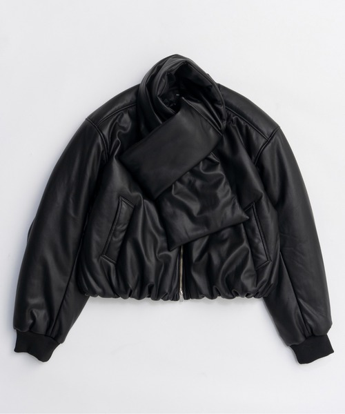 MAISON SPECIAL（メゾンスペシャル）の「Leather Puffer Jacket With Muffler / マフラーセットレザーパッファーブルゾン（ブルゾン・レディース・ブラック/ボルドー/ミント・FREE）」の13枚目の写真
