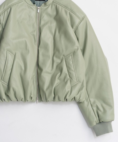 MAISON SPECIAL（メゾンスペシャル）の「Leather Puffer Jacket With Muffler / マフラーセットレザーパッファーブルゾン（ブルゾン・レディース・ブラック/ボルドー/ミント・FREE）」の22枚目の写真