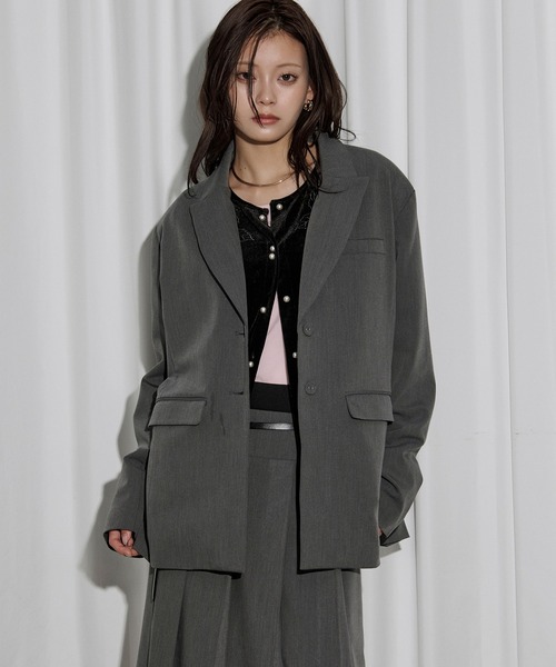 Ezick（エジック）の「rose velours cardigan ローズ刺繍パールベロアカーディガン（カーディガン/ボレロ・レディース・ブラック/ボルドー・FREE）」の10枚目の写真