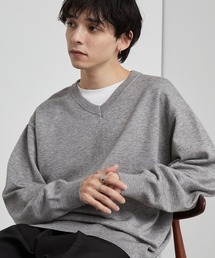 スウェット ニット Vネック」に該当するメンズのトップスファッション