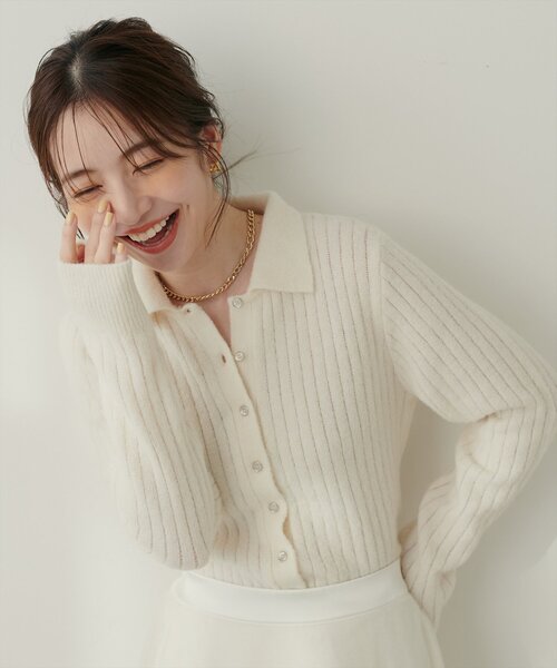natural couture(ナチュラルクチュール)の「【WEB限定】モヘアタッチ衿付きニット(ニット/セーター・レディース・グレー/オフホワイト/ブラック/サックスブルー・FREE)」の5枚目の写真