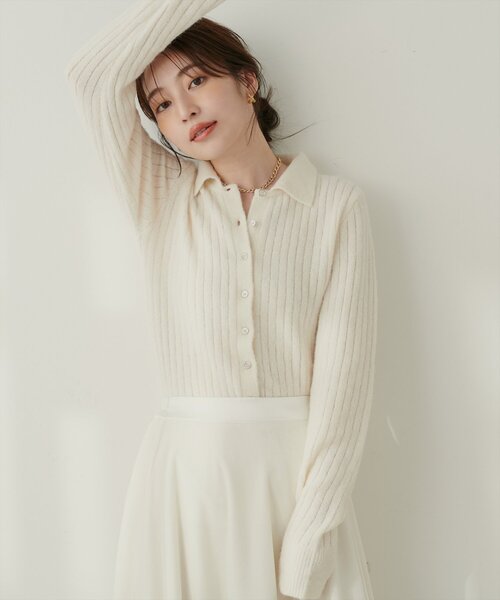 natural couture(ナチュラルクチュール)の「【WEB限定】モヘアタッチ衿付きニット(ニット/セーター・レディース・グレー/オフホワイト/ブラック/サックスブルー・FREE)」の7枚目の写真