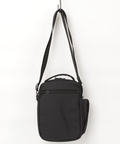pacsafe（パックセーフ）の「PACKSAFE V Tour Crossbody パックセーフ Ｖツアー  ショルダーバッグ（ショルダーバッグ・メンズ・ネイビー/ブラック・FREE）」の20枚目の写真