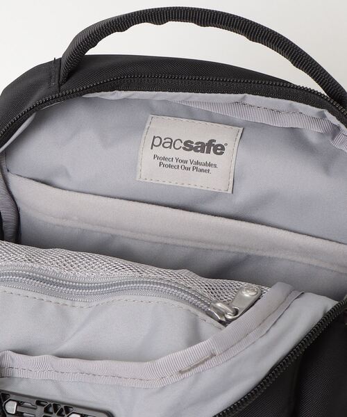 pacsafe（パックセーフ）の「PACKSAFE V Tour Crossbody パックセーフ Ｖツアー  ショルダーバッグ（ショルダーバッグ・メンズ・ネイビー/ブラック・FREE）」の22枚目の写真