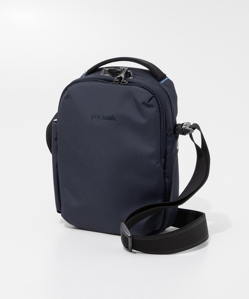 pacsafe（パックセーフ）の「PACKSAFE V Tour Crossbody パックセーフ Ｖツアー  ショルダーバッグ（ショルダーバッグ・メンズ・ネイビー/ブラック・FREE）」の2枚目の写真