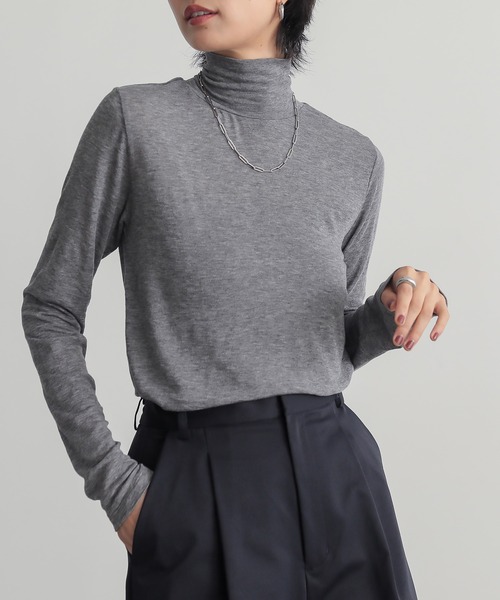 for/c(フォーシー)の「ウール混ハイネックカットソー【サスティナブル】(Tシャツ/カットソー・レディース・オフホワイト/ブラック/チャコール・M/L/LL)」の3枚目の写真