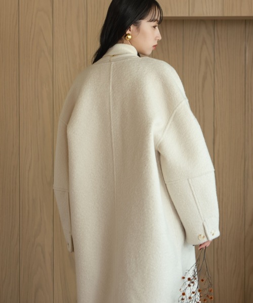 hinari(ヒナリ)の「ブークレノーカラーロングコート(その他アウター・レディース・ベージュ/アイボリー/ブラック・SMALL/FREE)」の8枚目の写真