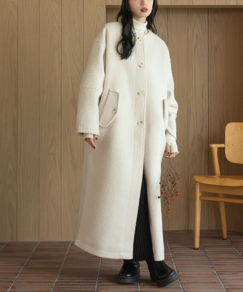 hinari(ヒナリ)の「ブークレノーカラーロングコート(その他アウター・レディース・ベージュ/アイボリー/ブラック・SMALL/FREE)」の11枚目の写真