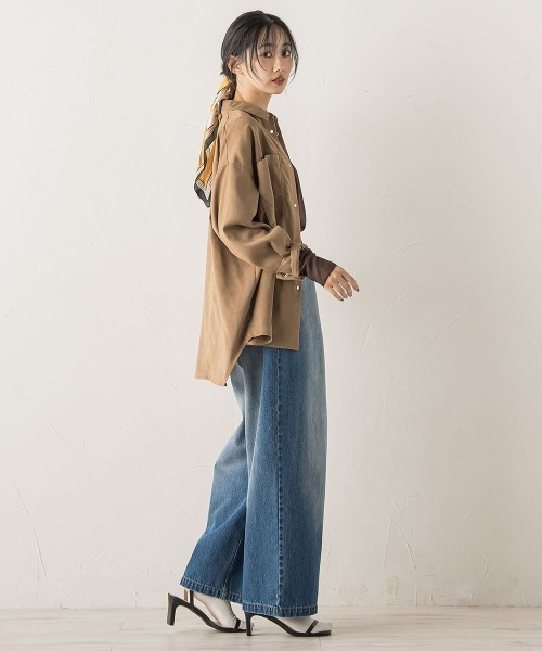 Droite lautreamont（ドロワットロートレアモン）の「フェイクスエードシャツ≪洗濯機で洗える≫（シャツ/ブラウス・レディース・キャメル/チャコールグレー・M）」の21枚目の写真