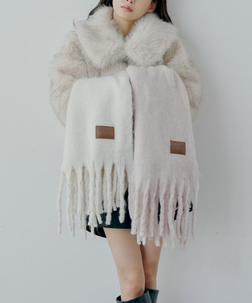 TAO コムデギャルソン フリンジポケットマフラー ホワイト アイボリー TAO コムデギャルソン フリンジポケットマフラー ホワイト アイボリー