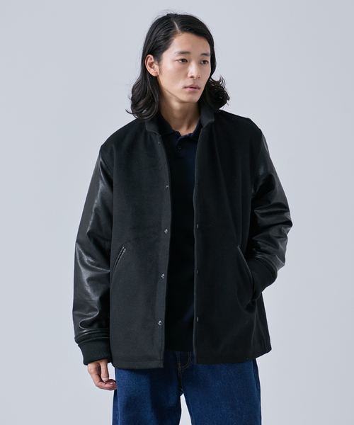 B.C STOCK(ベーセーストック)の「タスマニアウール ウインドシャフト バーシティージャケット(スタジャン・メンズ・ベージュ/ネイビー/ブラック・MEDIUM/LARGE)」の5枚目の写真