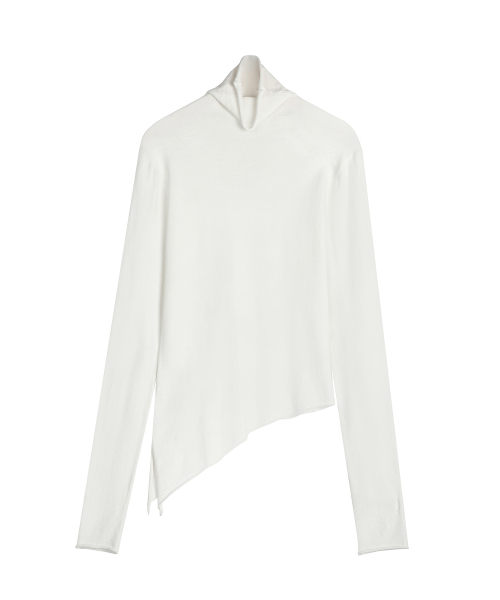 AVANDRESS(アバンドレス )の「Diagonal Turtleneck Tee BLACK(Tシャツ/カットソー・レディース・ブラック・SMALL/MEDIUM)」の4枚目の写真