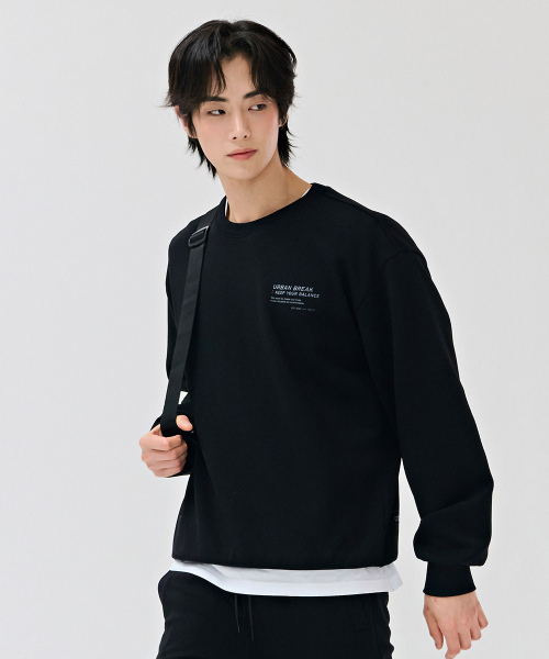 CHASECULT(チェイスカルト)の「男性レタリンググラフィックスウェットシャツ-ブラック(スウェット・メンズ・ブラック・110/95/105/100)」の4枚目の写真
