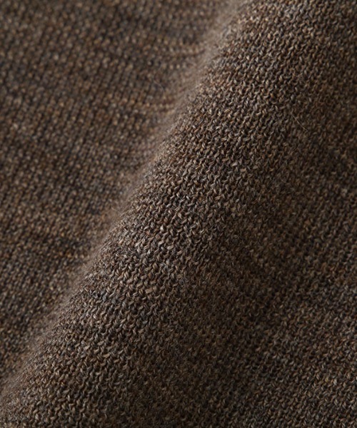 ETRE TOKYO（エトレトウキョウ）の「2wayコンフィーハイネックニットプルオーバー（ニット/セーター・レディース・チャコール/グレイッシュベージュ/ブルー/ブラウン・FREE）」の19枚目の写真