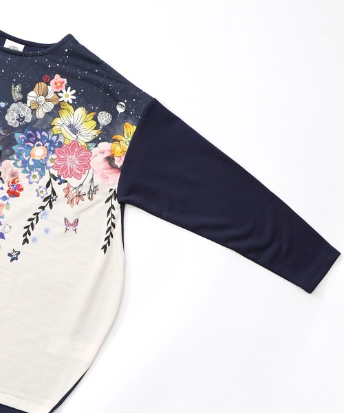 ScoLar（スカラー）の「153729：花×夜空柄ミックス裏毛チュニック（チュニック・レディース・ネイビー/ブラック・M）」の8枚目の写真