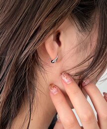 〈GOLDY/ゴールディ〉ドロップフックピアス