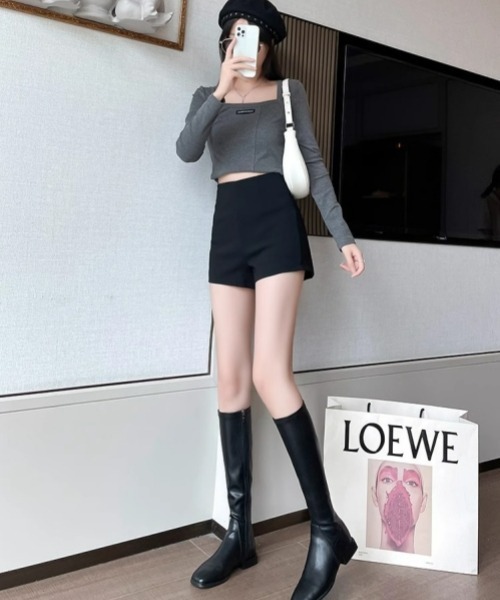 gossip！ロサンゼルス（ゴシップロサンゼルス）の「【Y2Kガーリー】ハイウエスト薄手スーツショートパンツ【新作】【サイズあり】 （韓国ファッションガーリー定番）（その他パンツ・レディース・ブラック・S/M）」の18枚目の写真