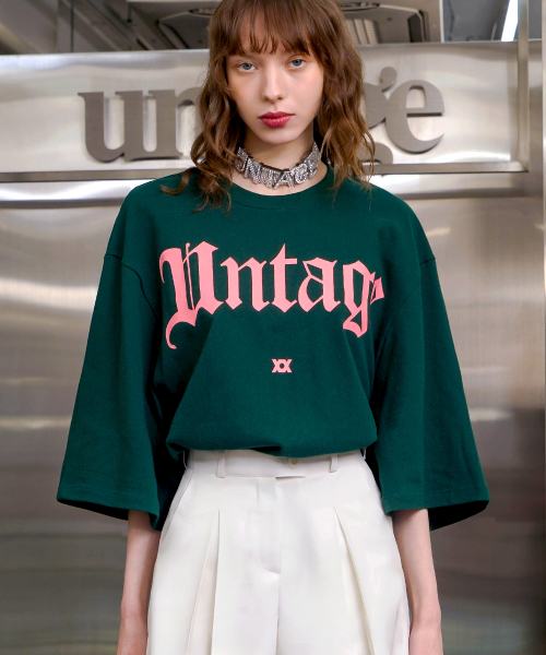UNTAGE（アンテージ）の「ロゴプリントケープ半袖Tシャツ[グリーン(ユニセックス)]_UTT-ST36（Tシャツ/カットソー・メンズ・その他・FREE）」の3枚目の写真