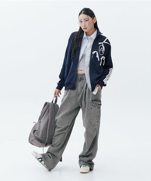 ARI(アリ)の「A RIBBON TRACK TOP / NAVY(ナイロンジャケット・レディース・ネイビー・FREE)」の9枚目の写真