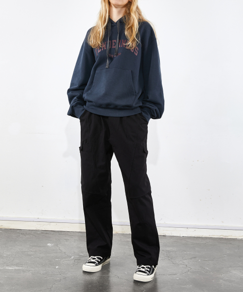 VOYONN(ボヨン)の「グラフィティフードパーカー ダークグレー 0082(パーカー・レディース・ダークグレー・LARGE/MEDIUM/X-LARGE)」の5枚目の写真
