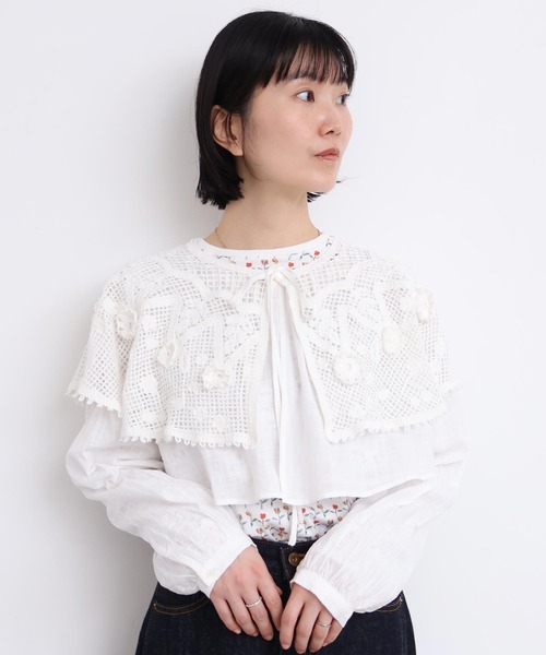 l'atelier du savon(アトリエドサボン)の「handcraft かぎ針とお花のボレロ襟ブラウス(シャツ/ブラウス・レディース・ブラック/ホワイト・FREE)」の5枚目の写真
