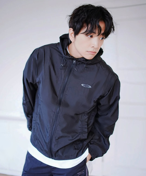 Small Logo Packable Light Jacket - Black