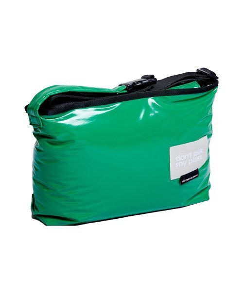 DAMP(ドントアスクマイプラン)の「2WAY padded messenger bag_green(メッセンジャーバッグ・レディース・その他・ONE SIZE)」の4枚目の写真